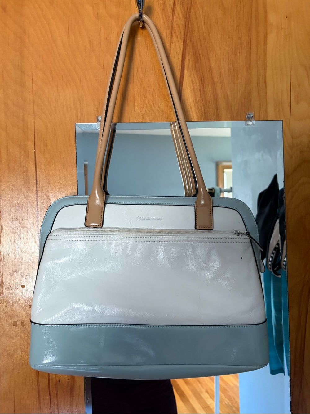 Chic Two-Tone Leather Tote Bag - White & Light Blue